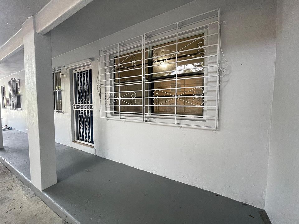 3/1 Entrance