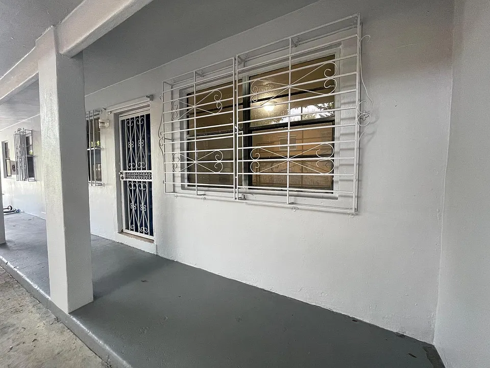 3/1 Entrance
