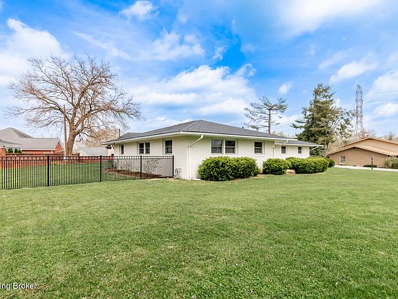 3rd image of 4315 N Foeburn Ln