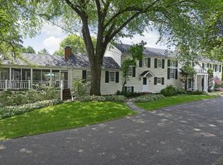 2565 Cedar Ridge Rd, Wayzata, MN 55391