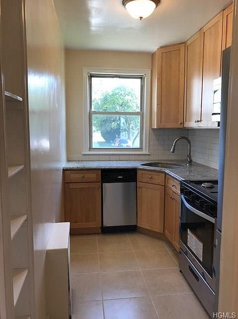 1st image of 13 Burbank St APT 1A