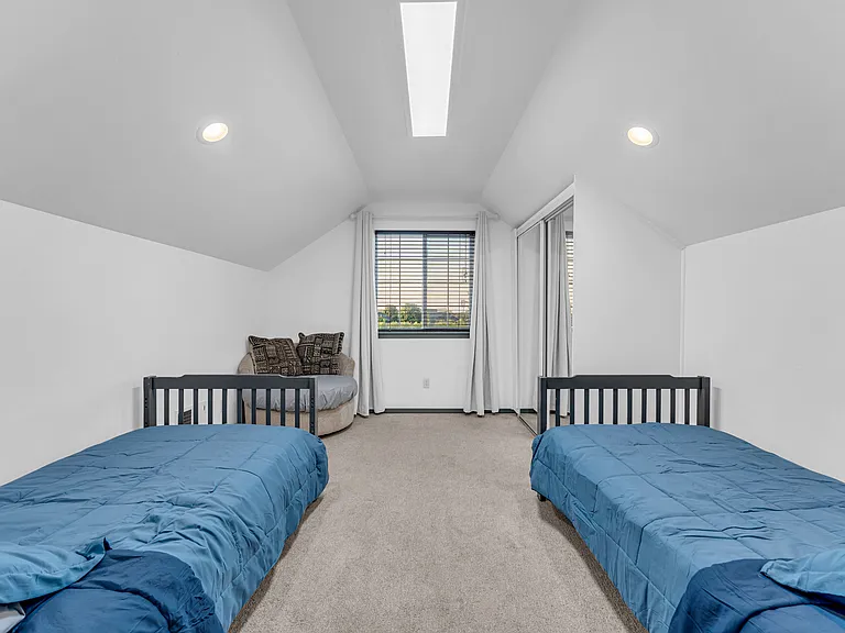 1041 Starlight Loop — Photo 47