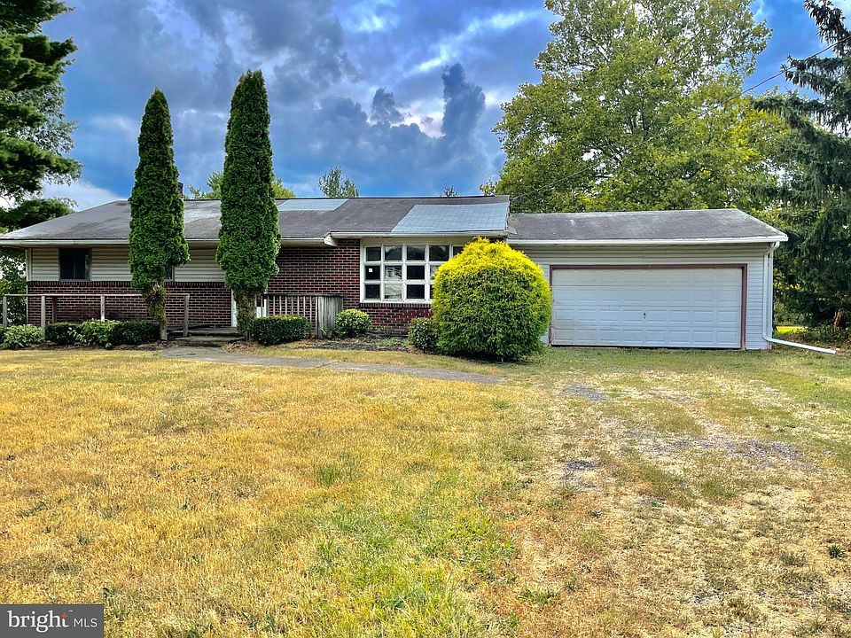 18 Haycock Dr, Kintnersville, PA 18930 Zillow