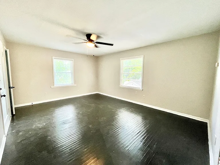 4840 Southside Drive-New — Photo 10