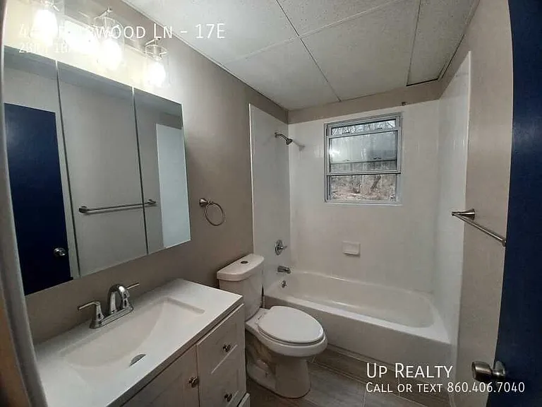 44 Briarwood Ln #17E — Photo 16