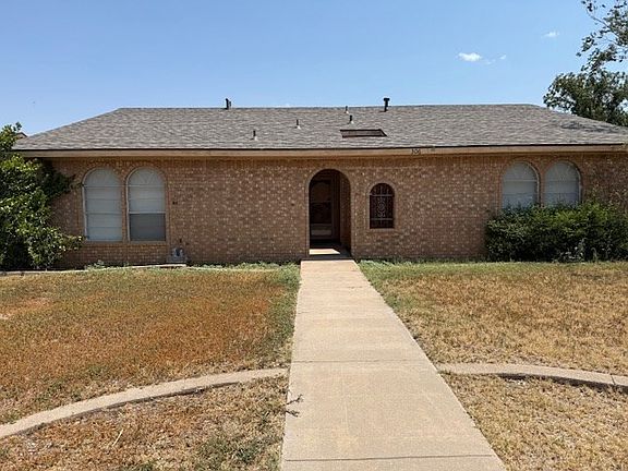 3rd image of 306 McDonald Dr