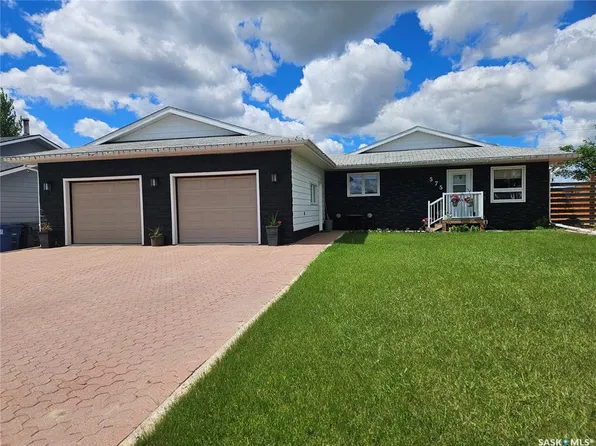 575 9th STREET W, Shaunavon, SK S0N 2M0