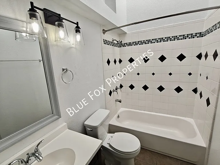 880 E Peppergrass Ln — Photo 17
