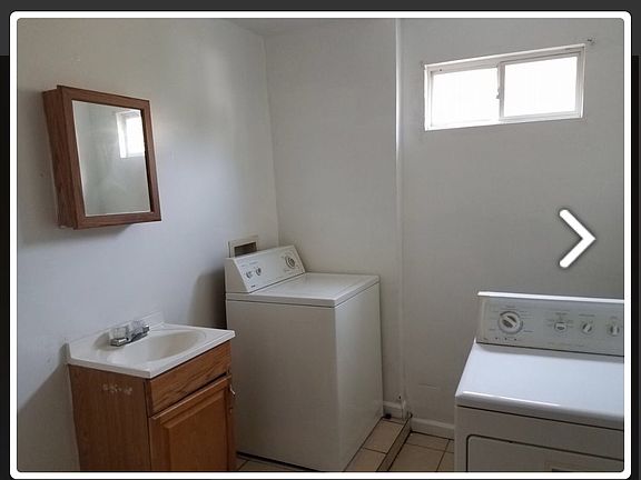 3rd image of 600 W Englewood Ave #1
