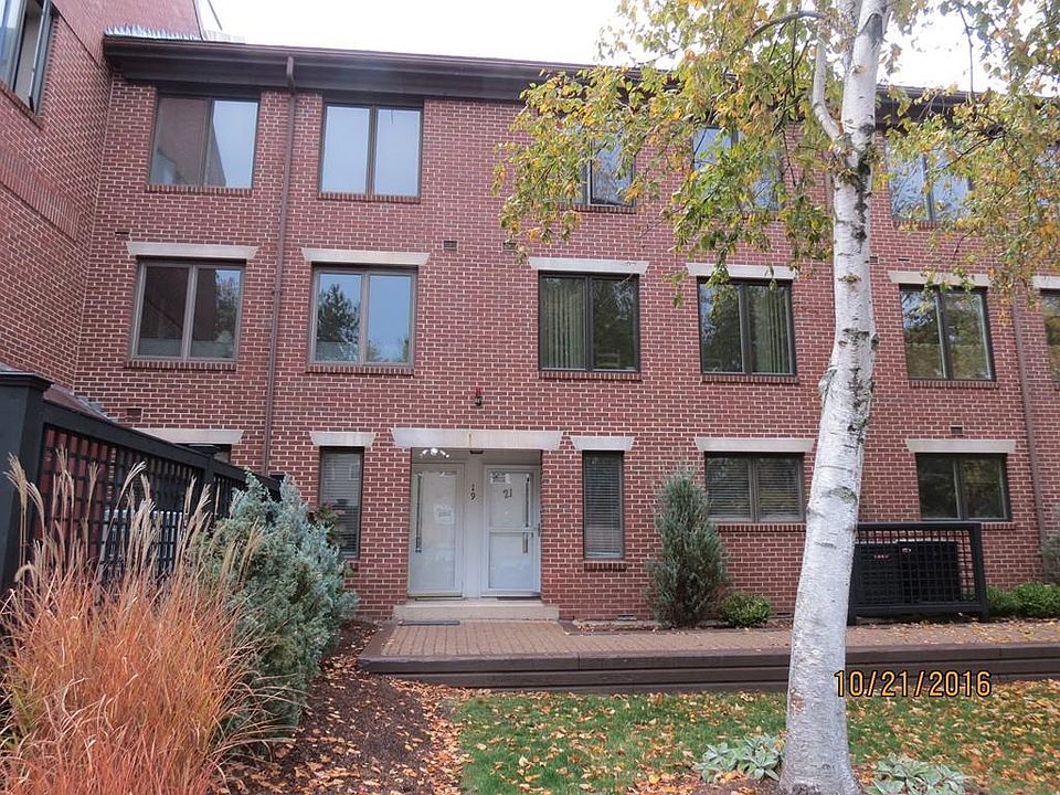 1st image of 126 Merrimac St Unit 20