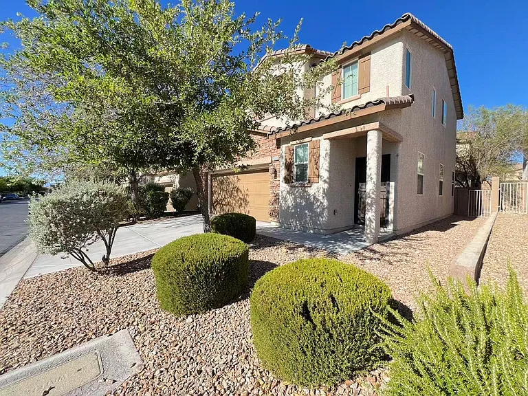 11002 Sardinia Sands Dr — Photo 2