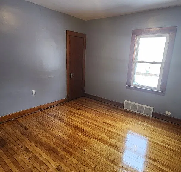 20664 Miller Ave — Photo 7