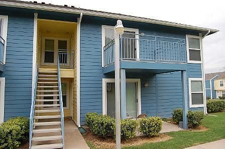 1st image of 216 Lake Air Dr