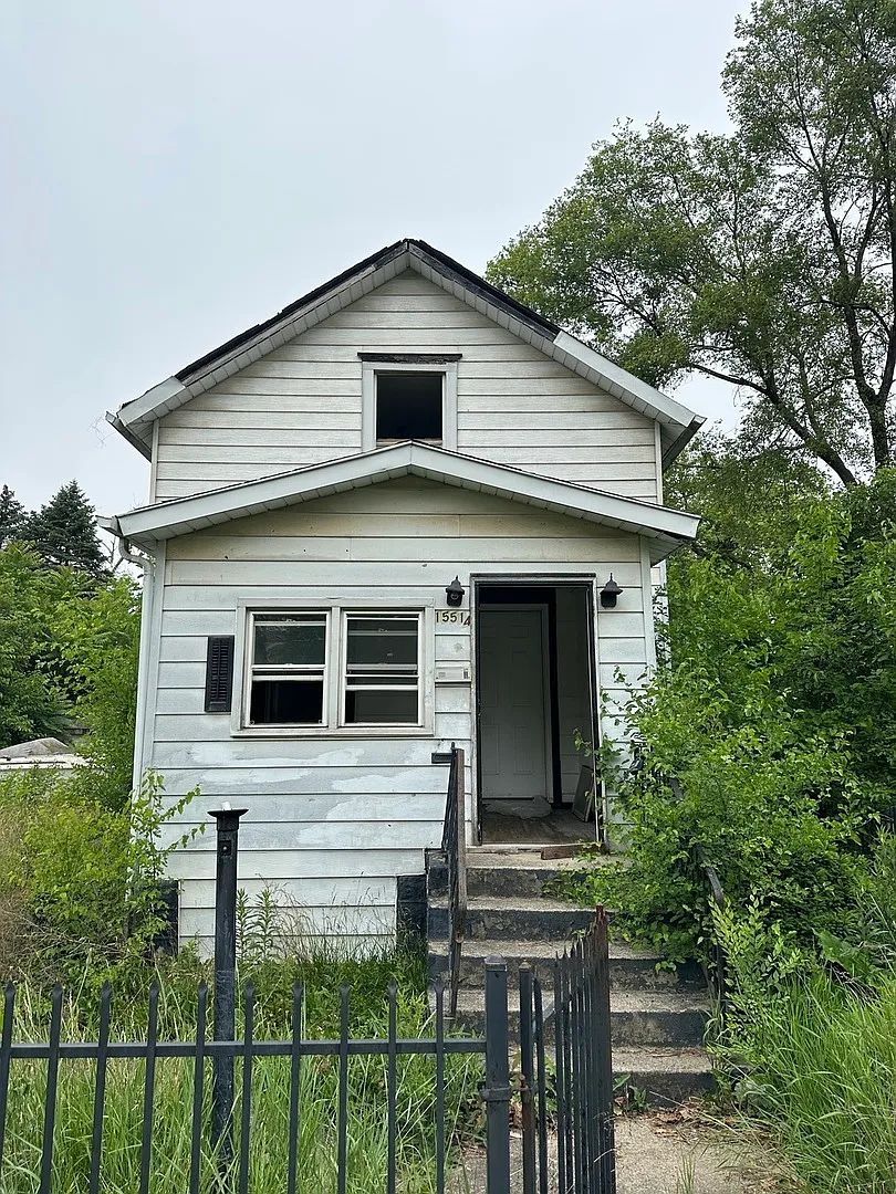 15514 Ashland Ave photo 1