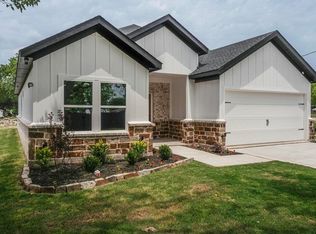 704 Witt, Wolfe City, TX 75496