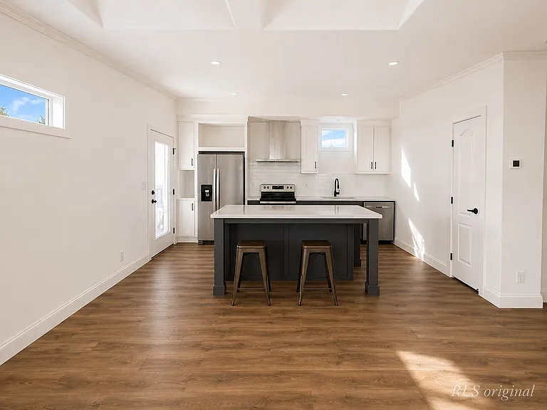926 S Fremont St #B — Photo 4