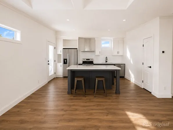 926 S Fremont St #B, San Mateo, CA 94402