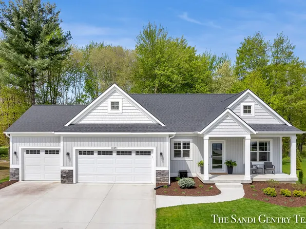 16371 Wickshire Pl, Spring Lake, MI 49456