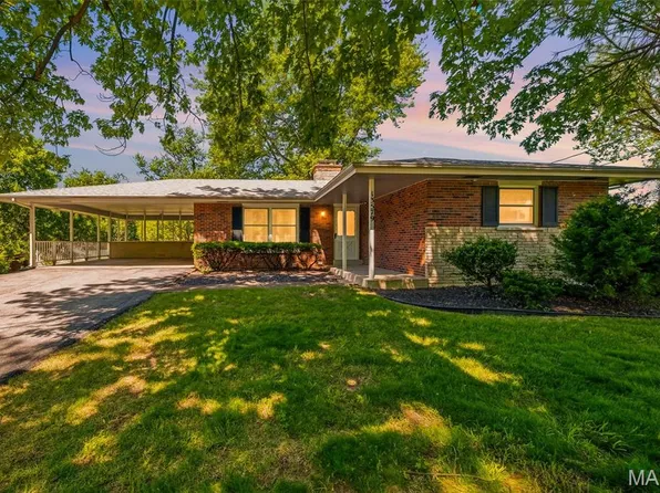 13579 Old Jamestown Rd, Florissant, MO 63033