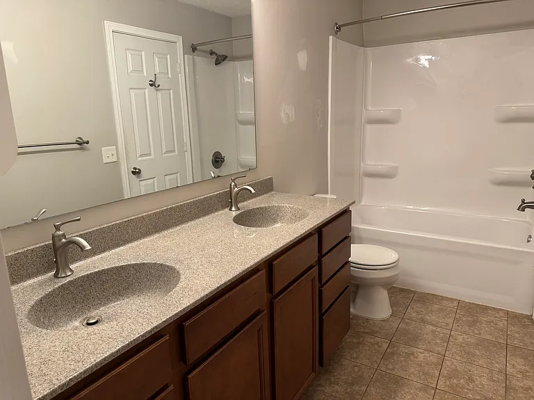 10237 Tarn Cir #10237 — Photo 12