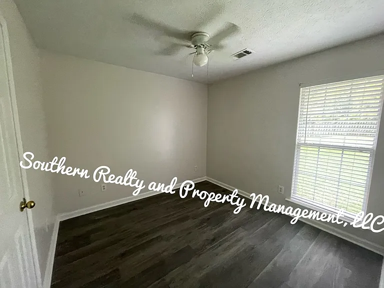 4084 Fitzpatrick Blvd — Photo 13