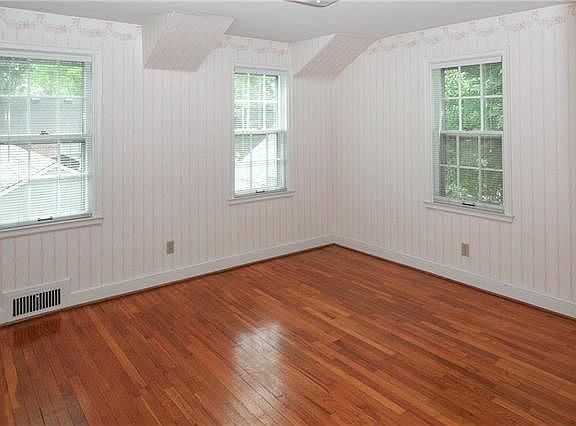 4th image of 721 W Waldo Ave