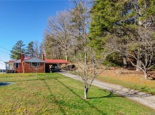 11 Brooks Rd, Brevard, NC 28712