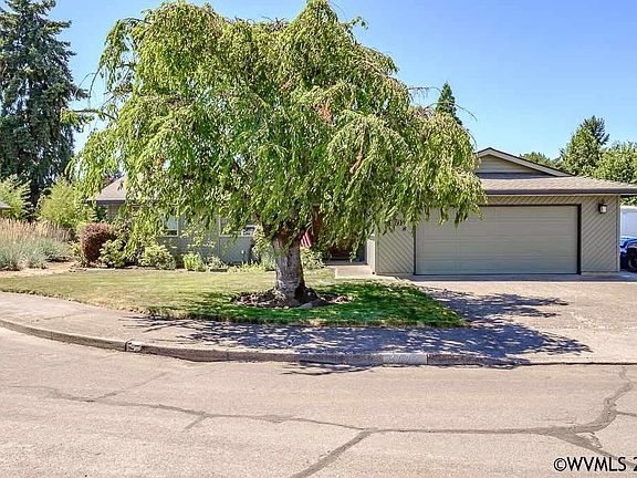 2nd image of 4073 Wyant Ct NE