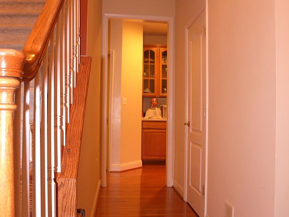 4th image of 9998 Cyrandall Dr
