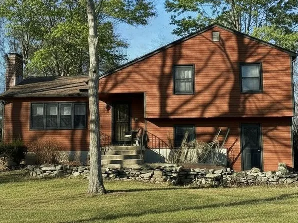 121 Wedgewood Drive, Torrington, CT 06790