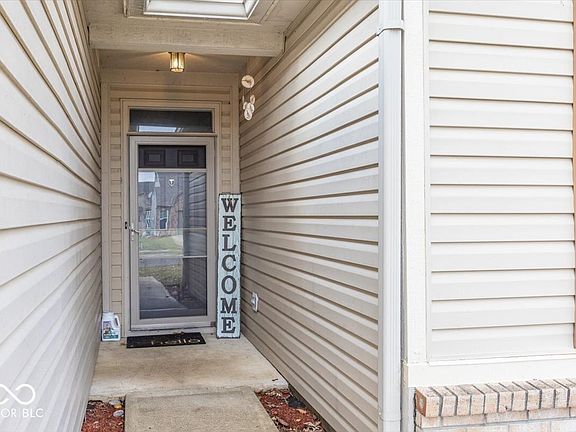 2nd image of 4162 S Woodtrail Ln