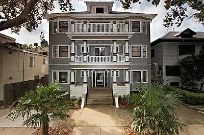 1706 G St #4 Photo 1