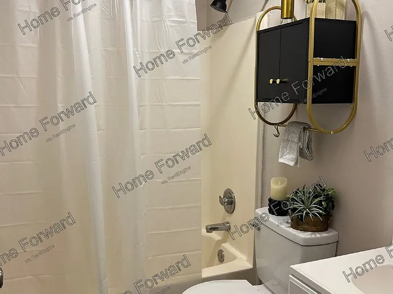 330 Codell Dr #8 — Photo 5