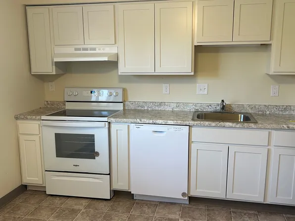 3792 Petzinger Rd, Columbus, OH 43232