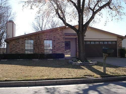 1st image of 3916 Windflower Ln