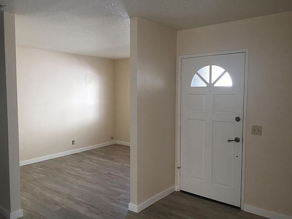 4th image of 2662 Shrubwood Cir