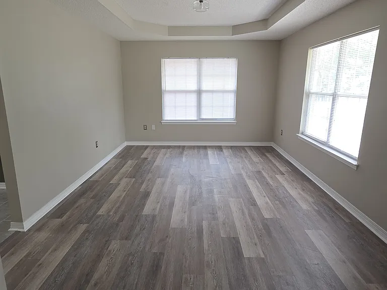 643 Alysheba Dr — Photo 13