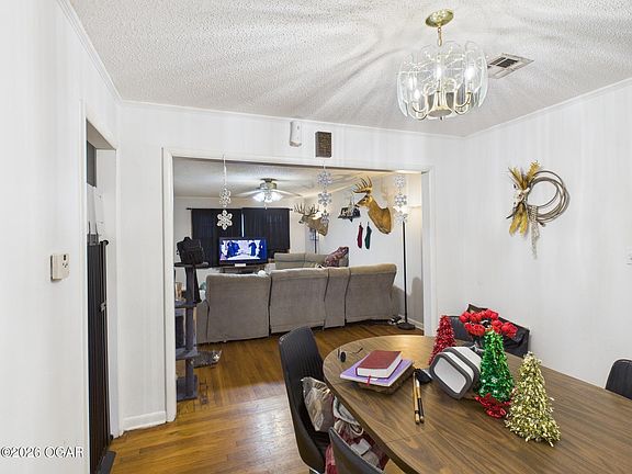 5th image of 1912 A St NE