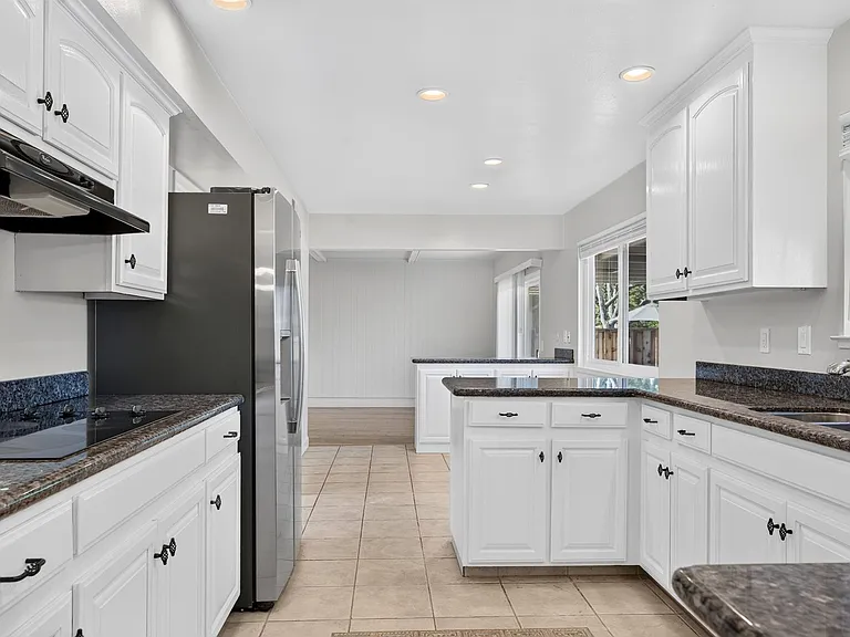 611 Rock Oak Rd — Photo 12