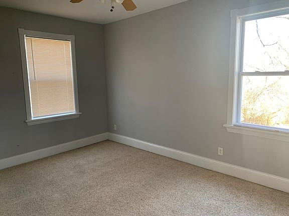 5th image of 2716 Griffiths Ave #0