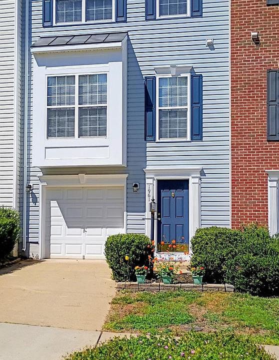 1st image of 1961 Crepe Myrtle Ln