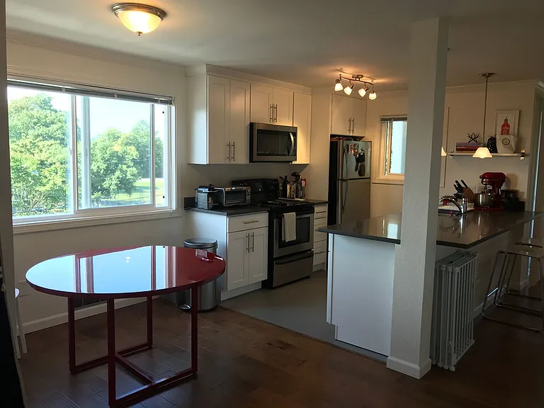 Rose Alice Apartments — Photo 3