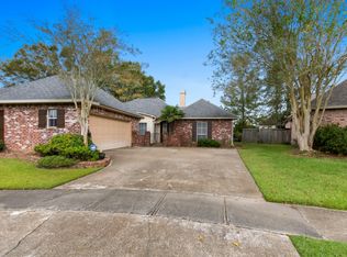3909 Meadow Ridge Dr, Baton Rouge, LA 70817
