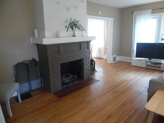 4th image of 313 Parkovash Ave