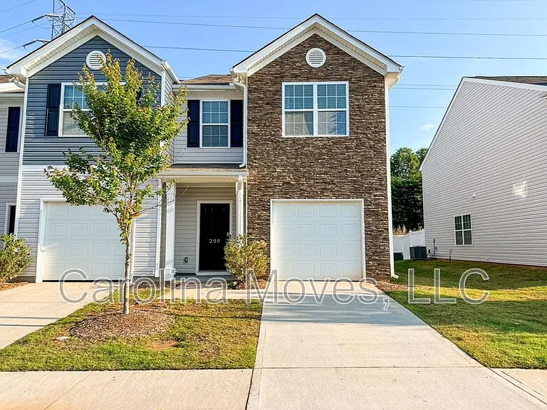 200 Northridge Ct — Photo 1