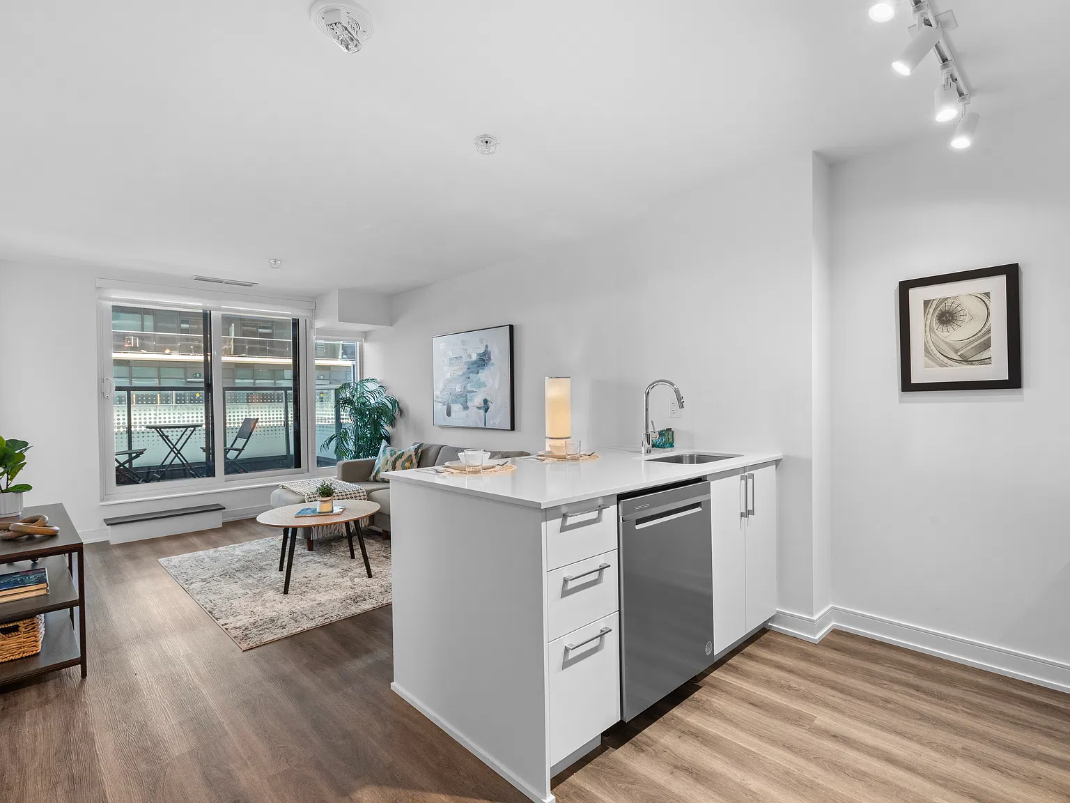 20 Samuel Wood Way — Photo 1