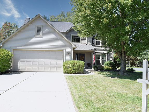 5th image of 8730 Woodstone Way W