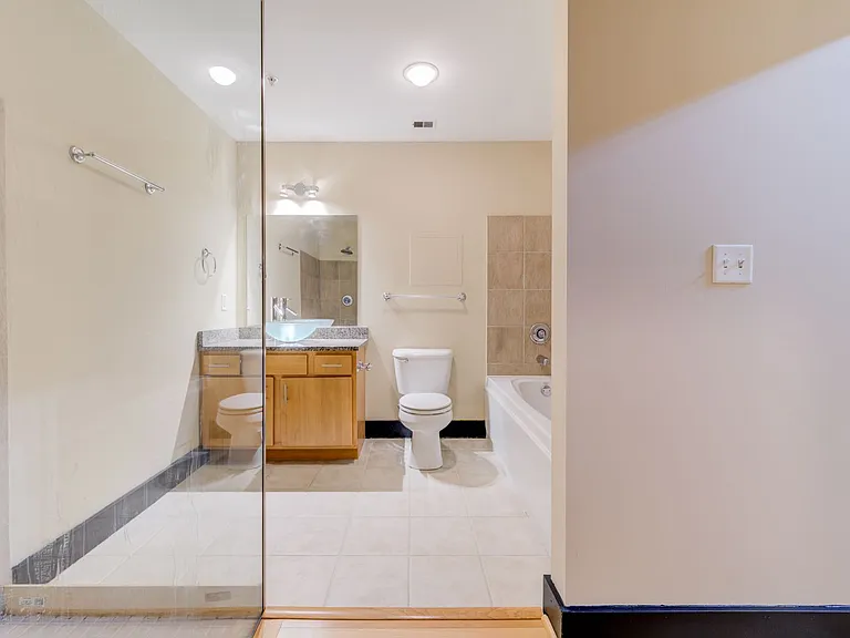 1113 Washington Ave #418 — Photo 20