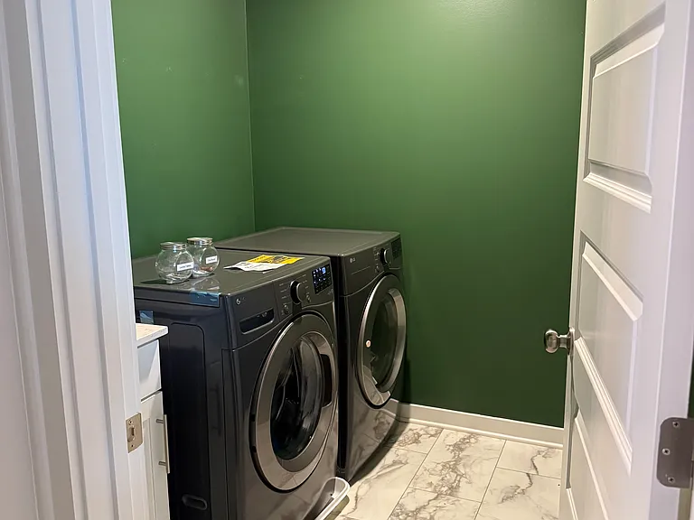 English Oak Dr — Photo 30