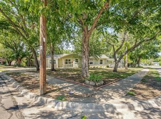 108 SW Murphy Rd, Burleson, TX 76028